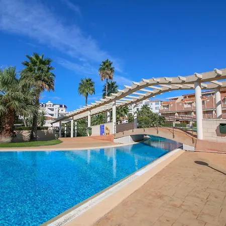 Residencial El Paraiso Ii By Carlosferien